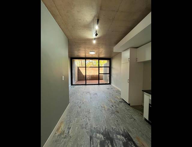 2 BEDROOM PROPERTY TO RENT IN MENLO PARK